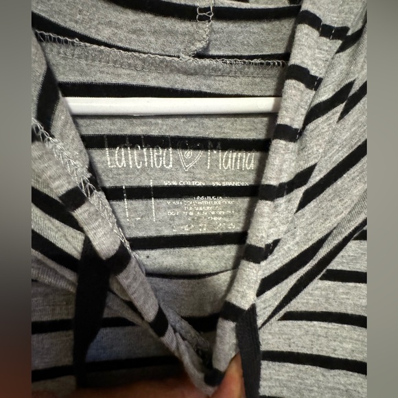 Latched Mama breastfeeding hoodie - Picture 3 of 3